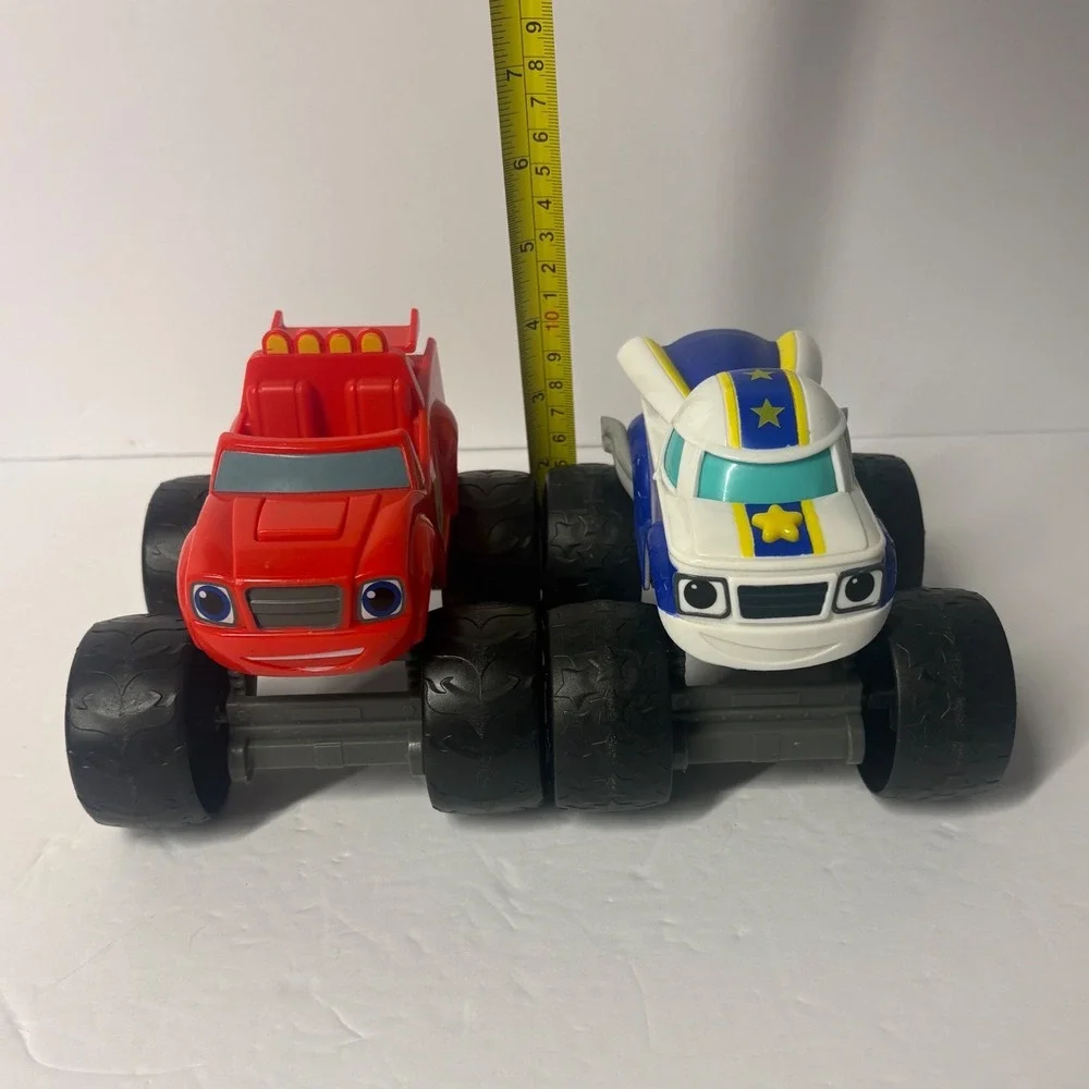 Blaze and the Monster Machines Blaze &  Darlington Talking Toy Monster Trucks